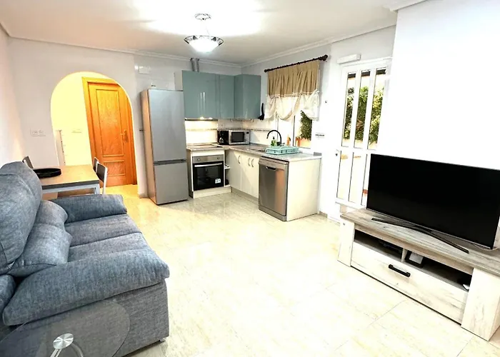 Cezy Con Garaje Appartement